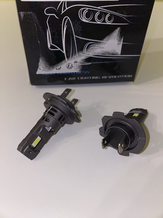 Becuri LED auto H7 2 MODELE