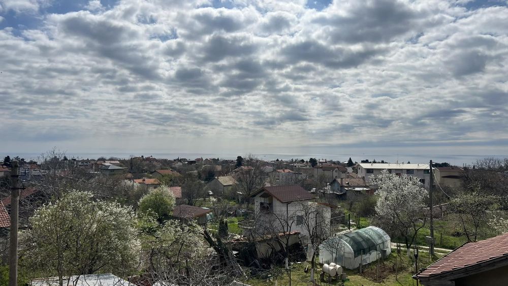 Двуетажна къща с Акт 14 за продажба в м-ст Горна Трака, гр. Варна