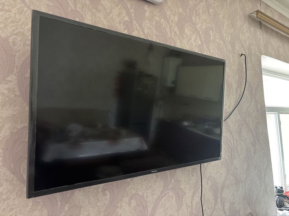 Телевизор Samsung 5 series 43