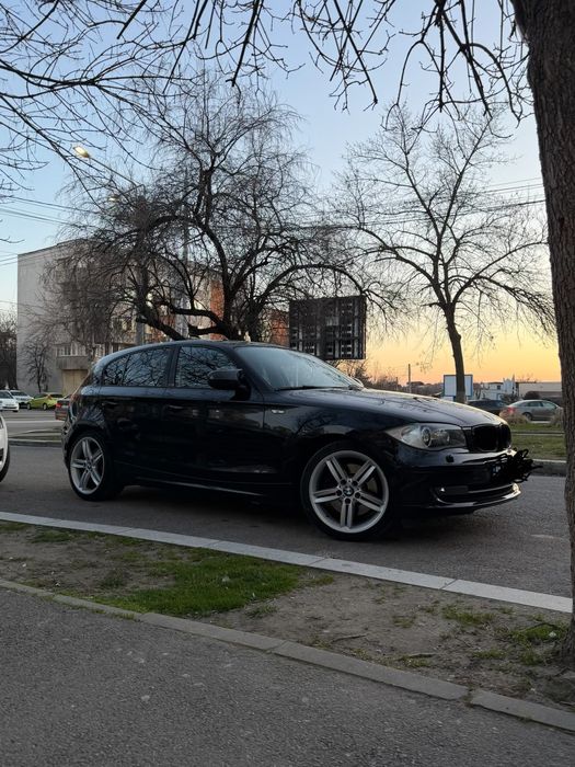 Bmw 123d facelift automata intretinuta