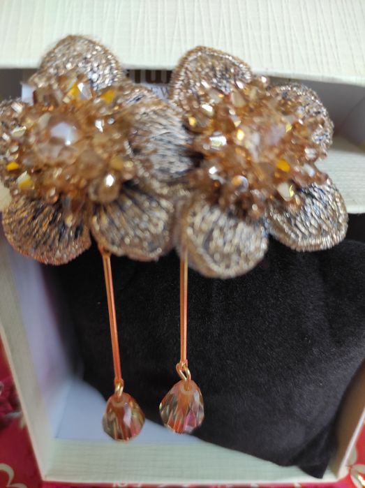 Обеци за празник и делник.