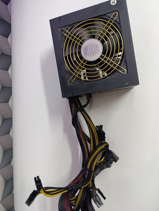 Sursa modulara profesionala cooler master silent pro gold 700w