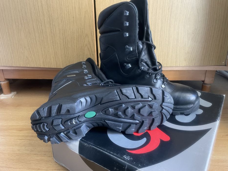 Bacanci de piele pt munte , 44