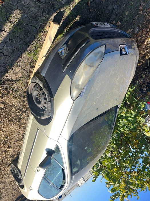 Dezmembrez Peugeot 407 2.0 hdi 1.6hdi