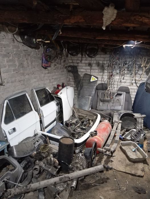 Продам запчасти на волгу