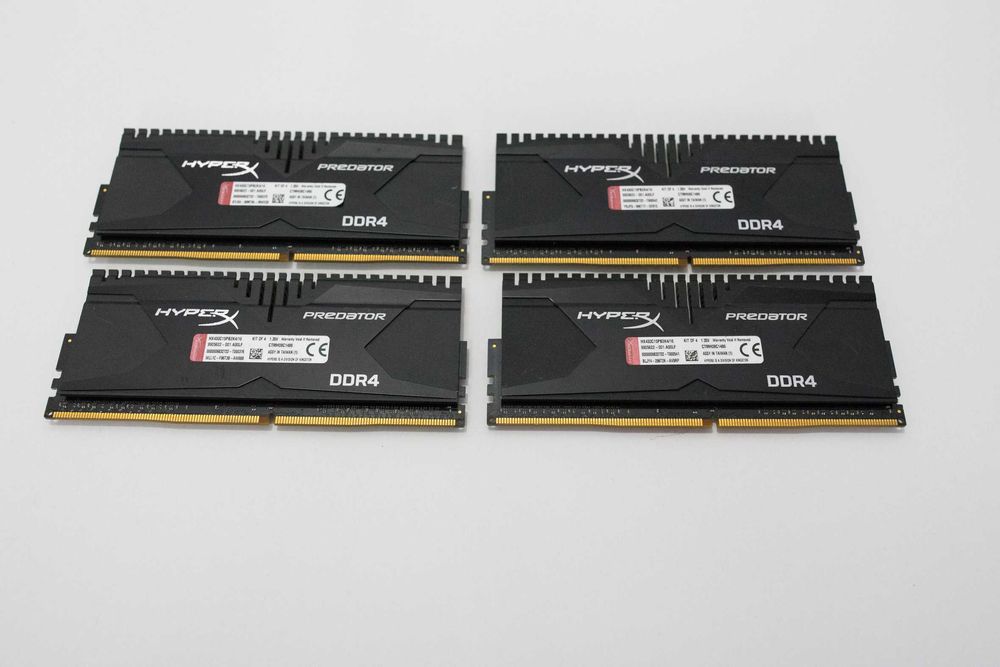 Vand Memorie Ram DDR4 Kit 16GB - 4 bucati X 4GB