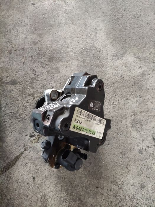 Горивна помпа за Mercedes 350cdi OM642