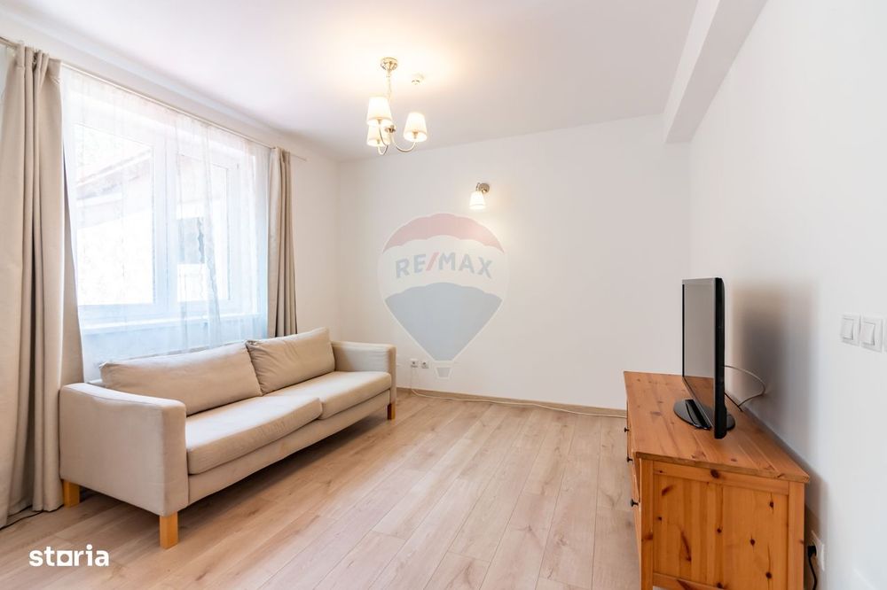 Vanzare Vila Familiala Azur Pipera, 4 cam 120mpu, curte mare, 2XP