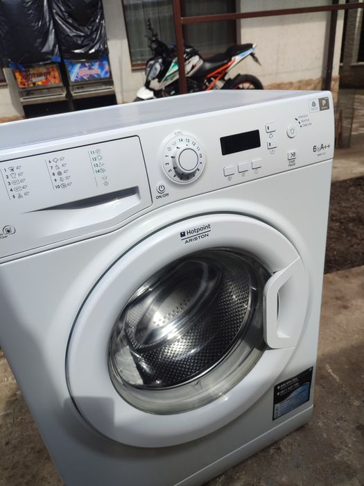 Vând masina de spălat 590 Ron