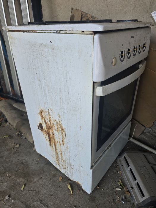 Газ плита zanussi