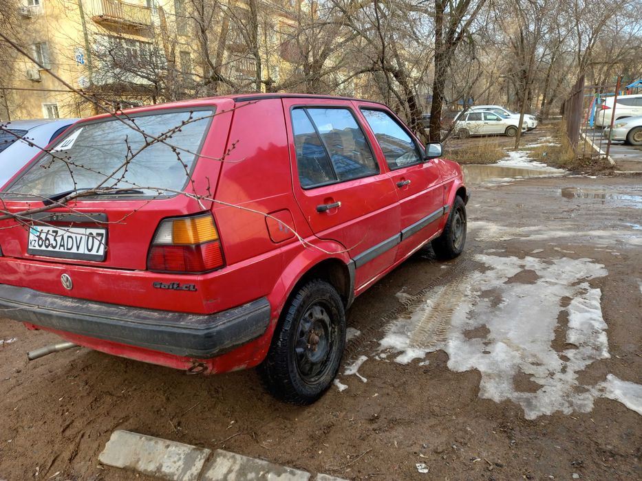 Продам гольф 2 1990