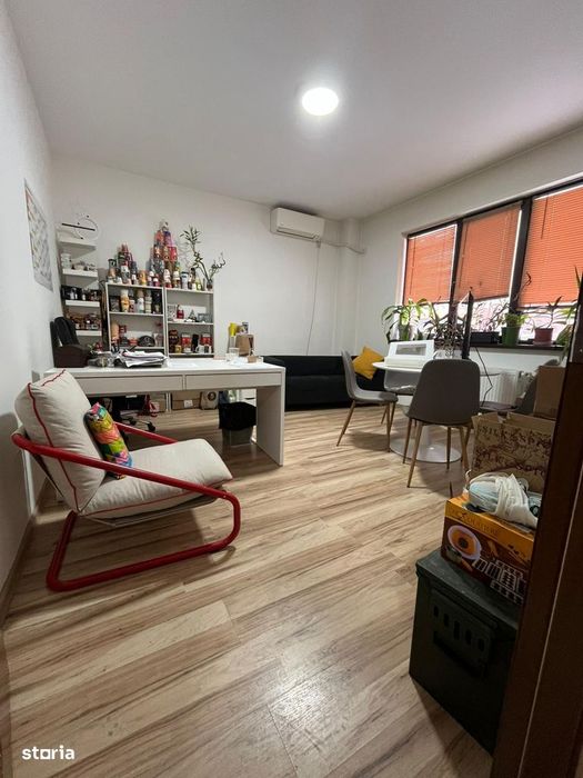 Apartament 4 camere superb se poatea face spatiu comercial Metalurgiei