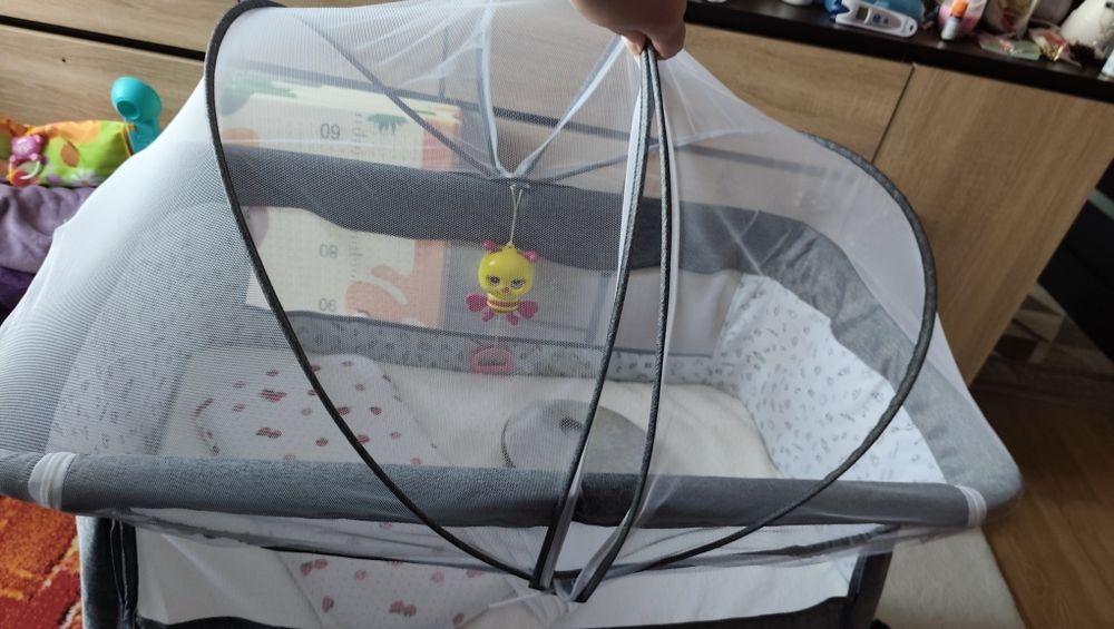 Pătuț portabil pentru bebeluși