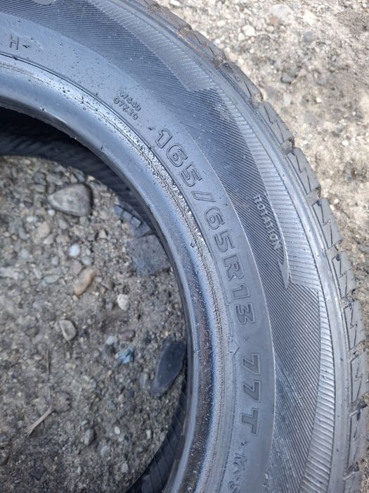 Vand 2 anvelope 165 65 13 hankook de iarna bune