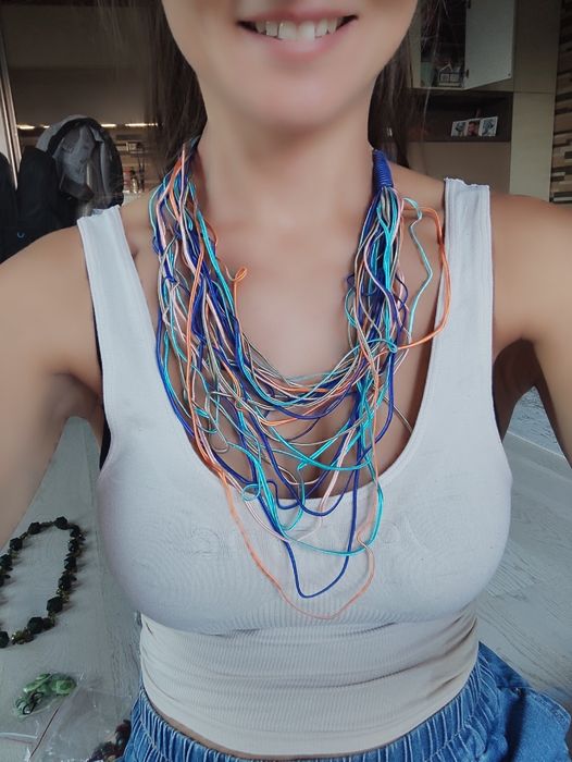 Колекция от накити, гердани, гривни и бижута