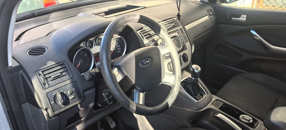 Ford c-Max бензин