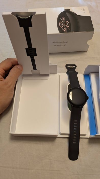 Vând ceas Google Pixel Watch 2 LTE impecabil