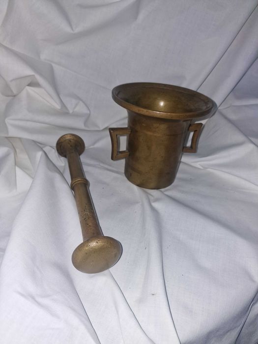Mojar vechi din bronz