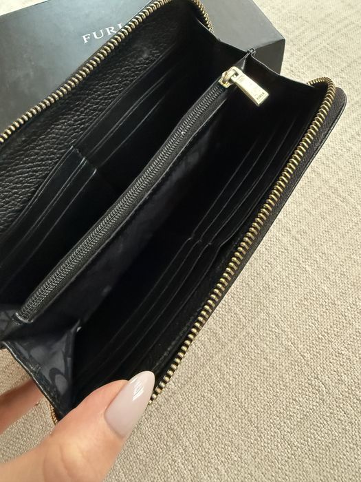 Черен кожен портфейл FURLA