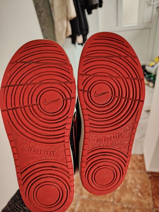 Adidași originali Nike, nu Puma Adidas