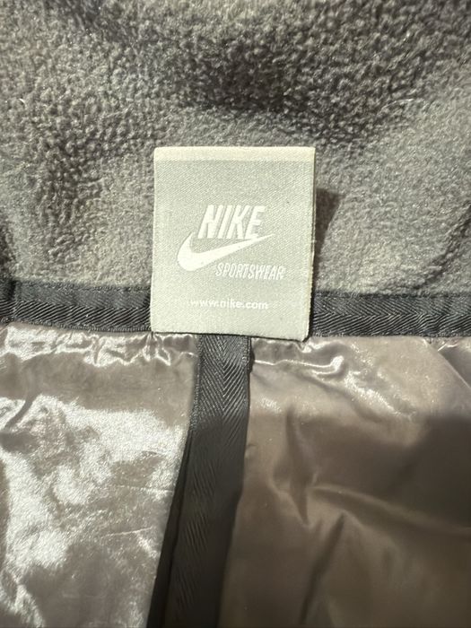 Зимно яке Nike с гъши пух L размер