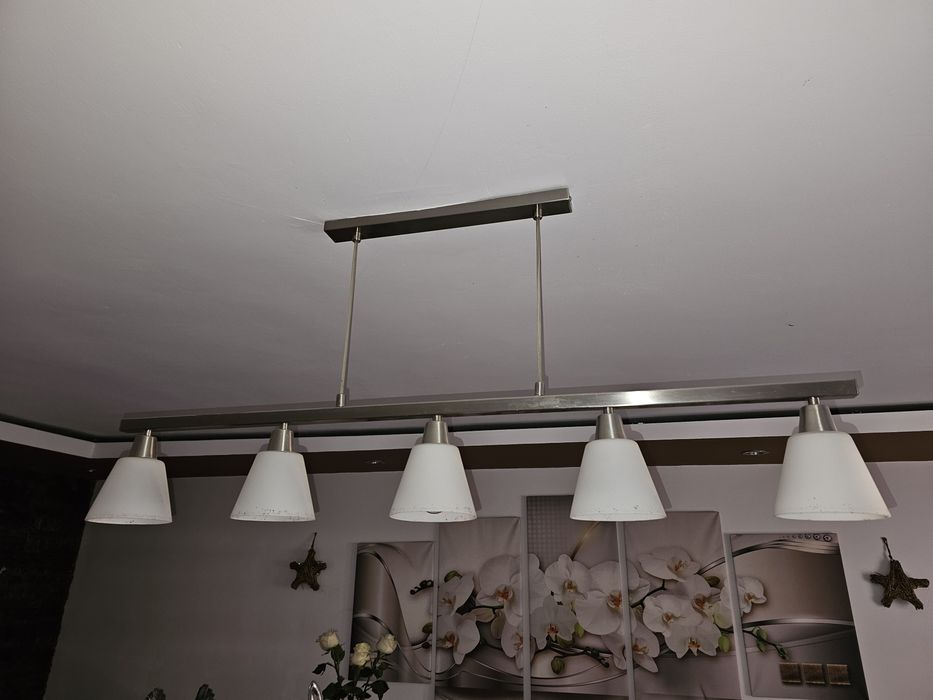 Lustra modernă adusa din Germania cu becuri LED economice