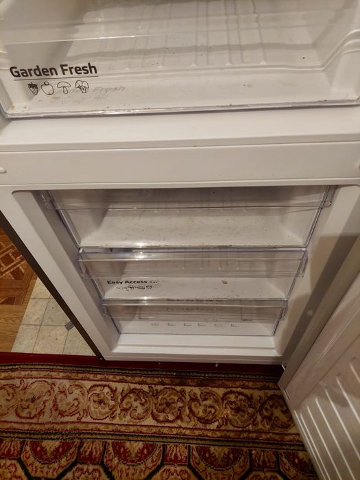 Frigider Arctic (Inox) - Defectă / Pentru piese