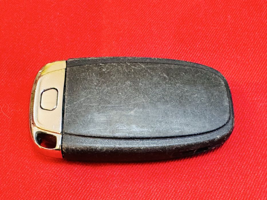 Оригинален ключ за Audi A4 A5