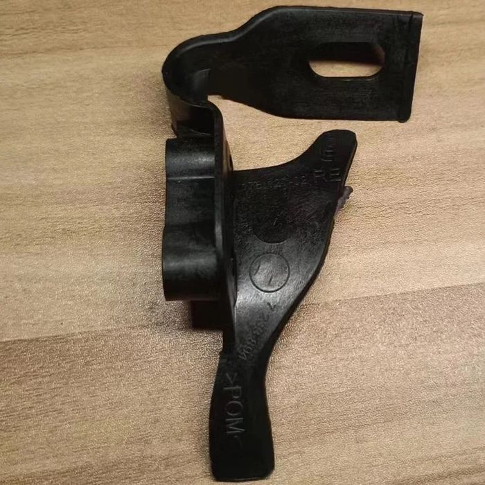 Kit reparatie cleme prindere faruri/far Bmw seria 5 F10,F11,F07