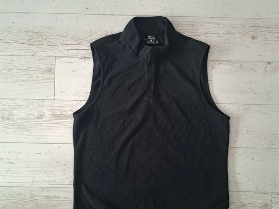 Nike-Ориг.поларен елек Нов !