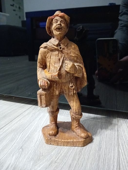 Sculptura veche  lemn