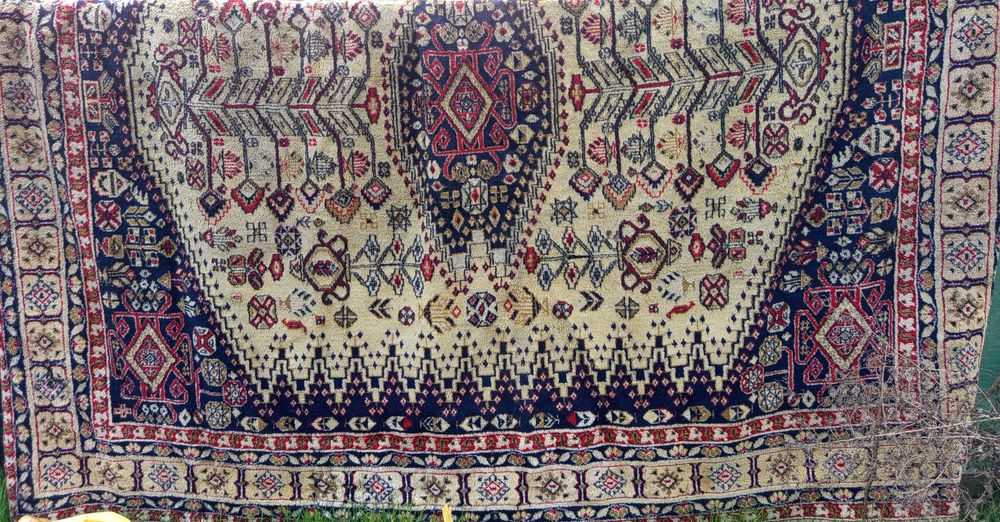 голям персийски килим