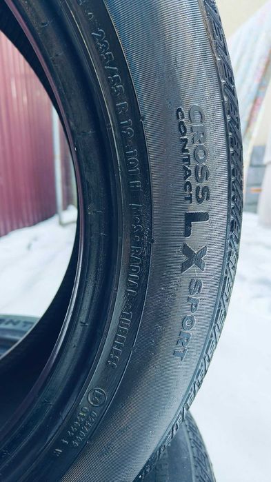 235/55R19 4 всесезонных шины