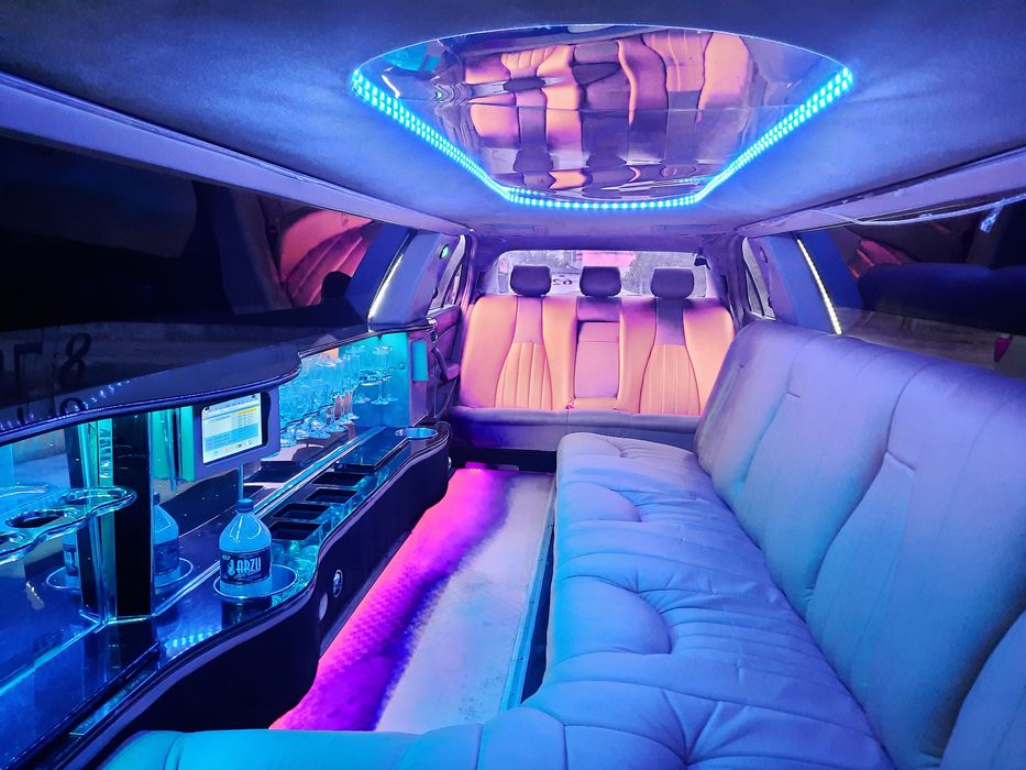 Продам лимузин мерседес w 220