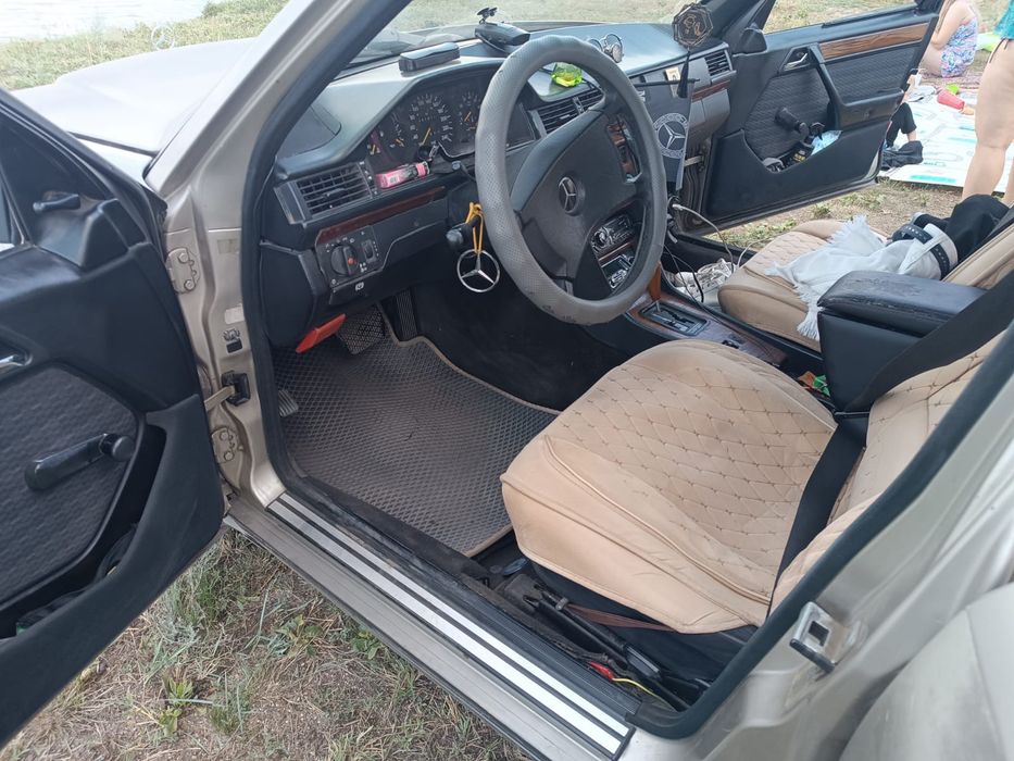 Продам Мерседес w124