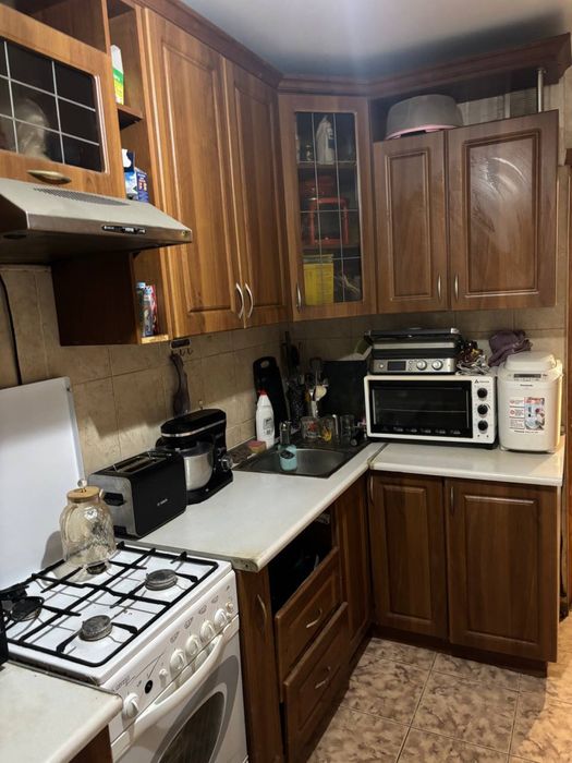 Кухня угловая продам