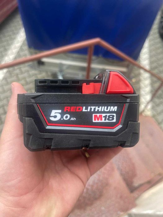Baterie litiu-ion Milwaukee M18B5 M18 de 5,0 Ah - pentru piese