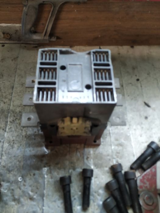 Продам MOTRONC на БМВ и пускатель