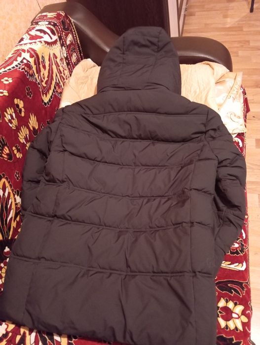 Продам куртку 48-50 размер черная