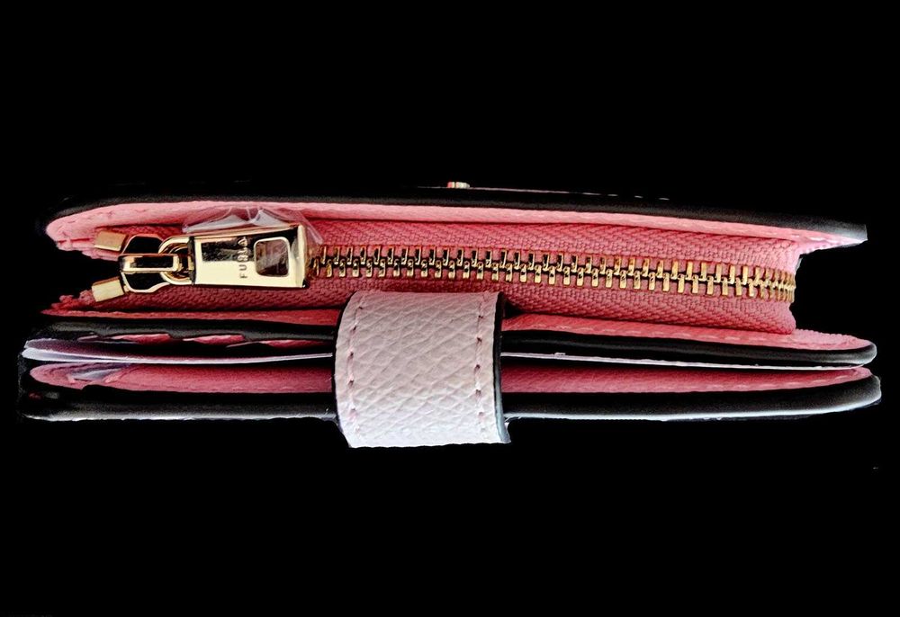 Оригинален дамски нов портфейл FURLA