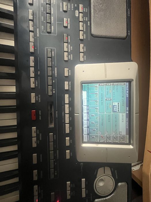 Клавир KORG PA 800 с стойка и калъф