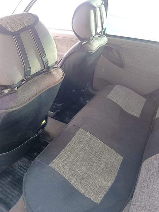 Автомобиль Лада Калина седан