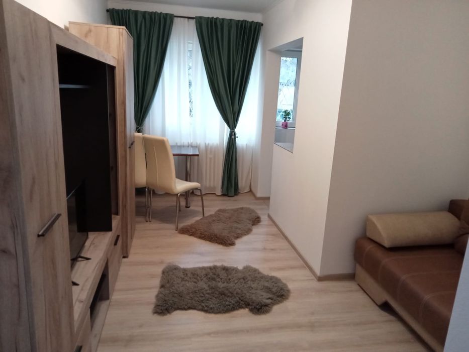 Garsonieră de închiriat