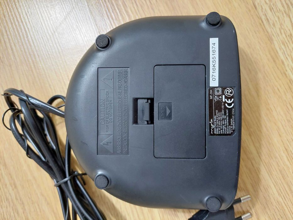 Ceas cu display Rosu Radio desteptator MYRIA MF394, FM/MW, negru