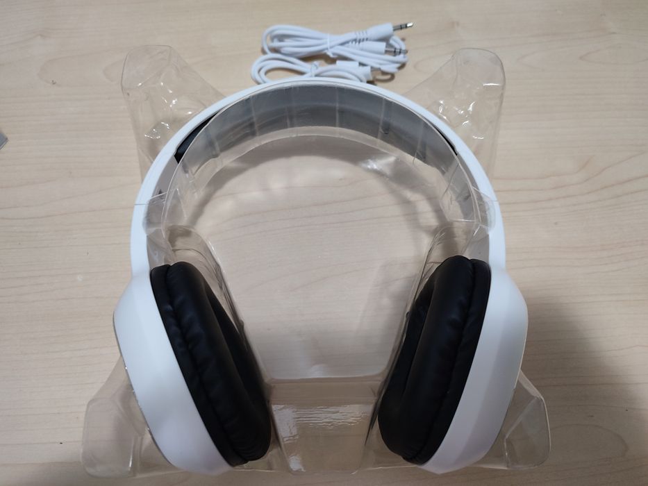 Căști bluetooth wireless