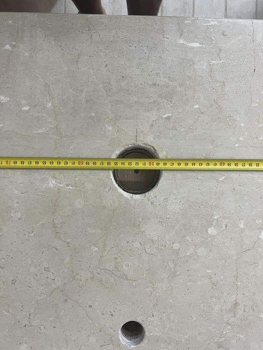 Мраморен плот с шкаф за баня или кухня