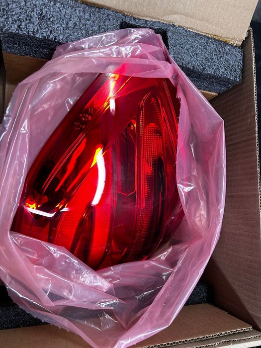 чисто нов ляв стоп(стои в калника) за Меrcedes Benz GL450 4 MATIC