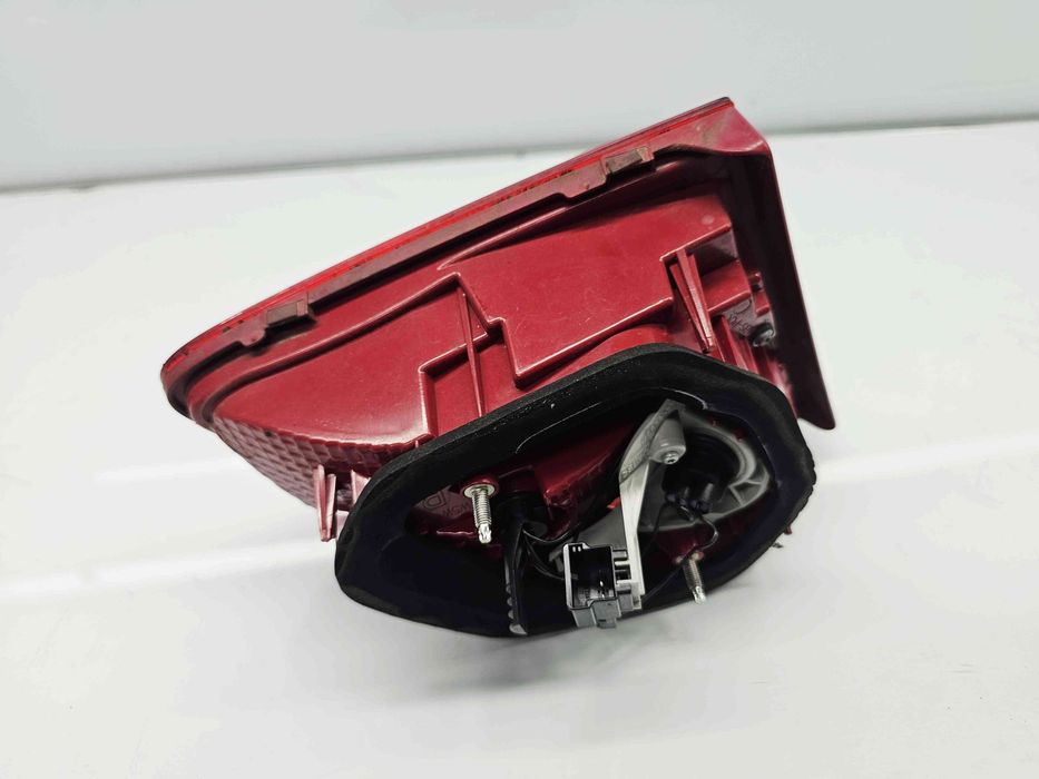 Stop haion dreapta Volkswagen Passat B7 (362) [Fabr 2010-2014] 3AE945