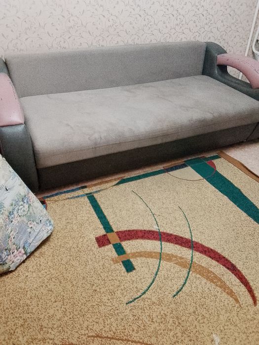 Продаётся уголок отдыха.