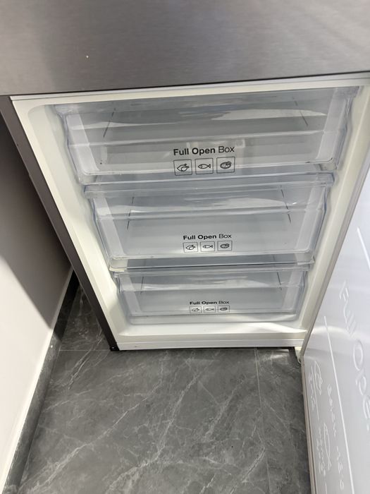 Холодильник SAMSUNG